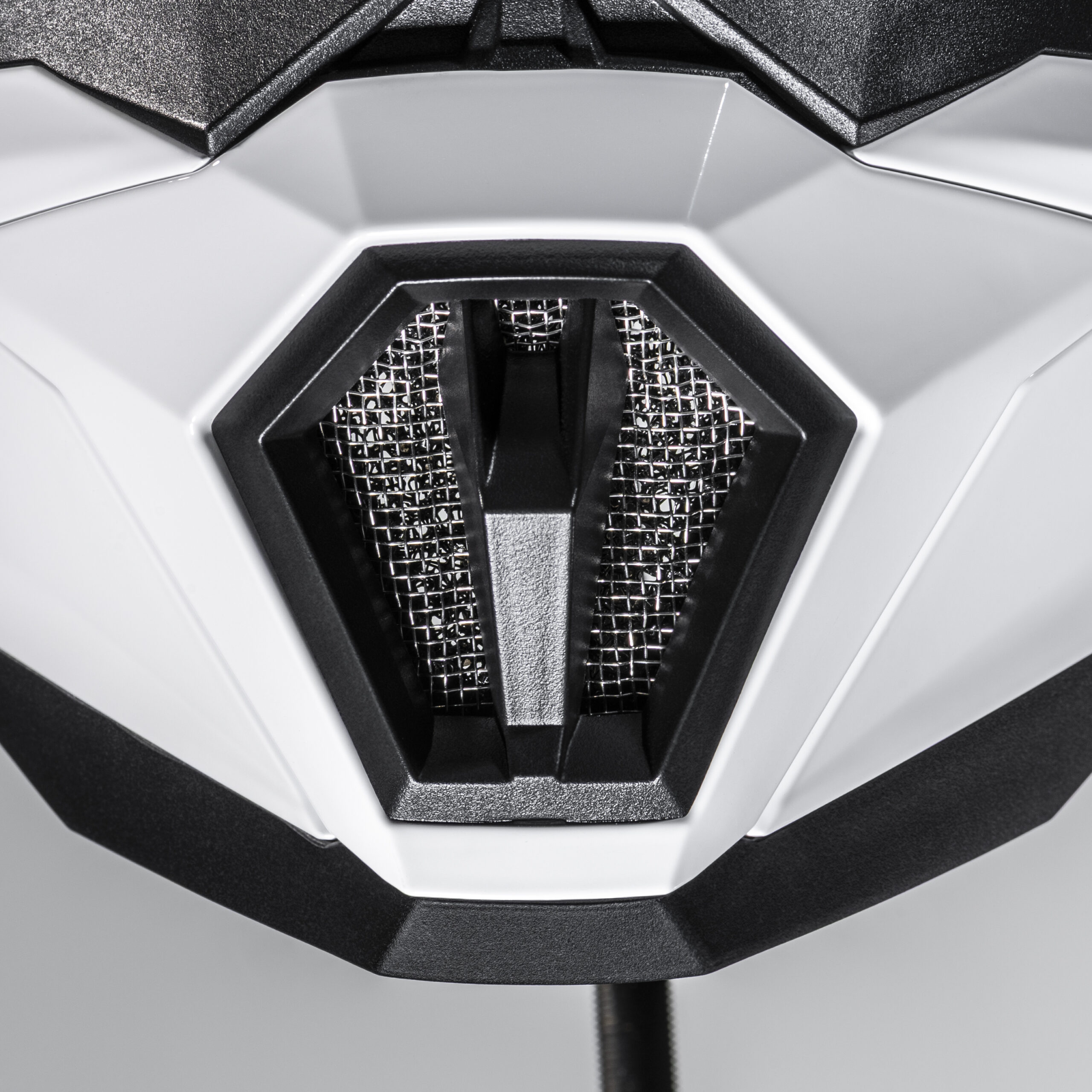 C50_SOLID_WHITE_DET_5